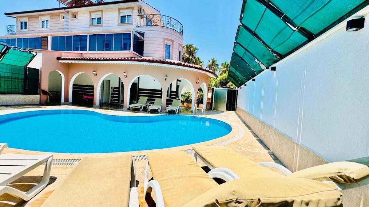Villa Super 4 Bedroom With Pool Belek