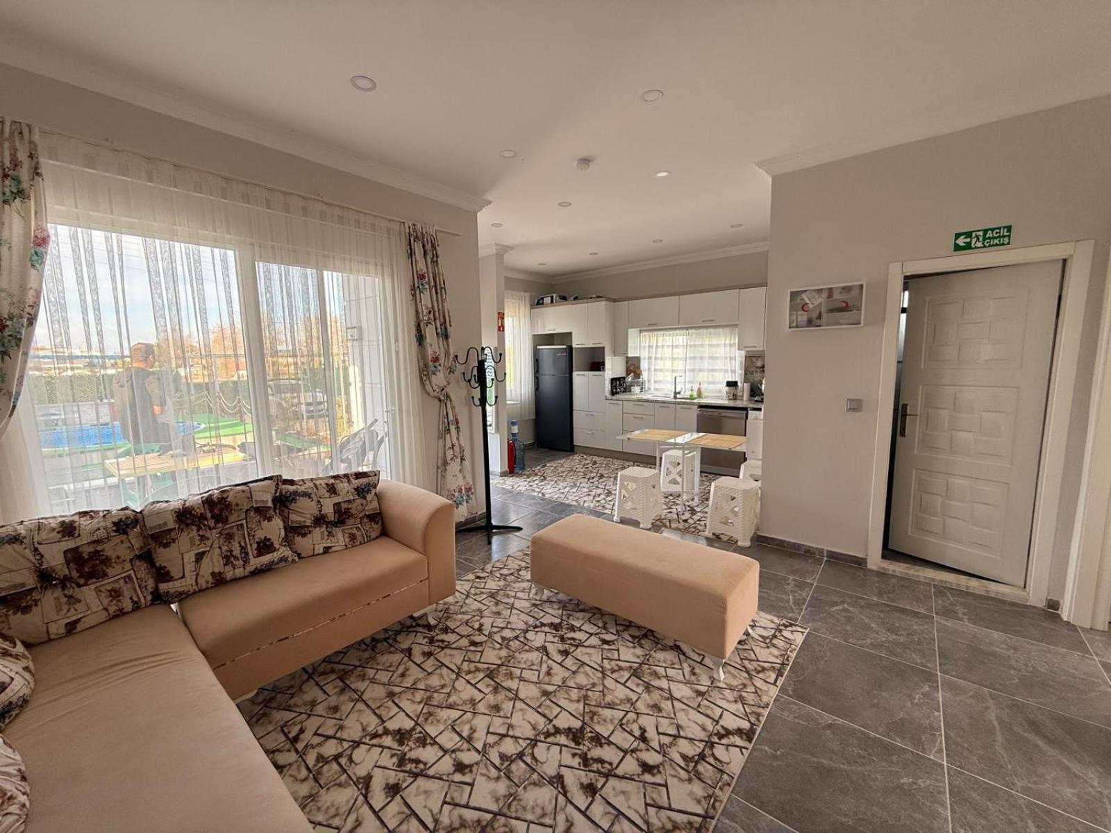 Ferienhaus Land Of Legends Karsisi Havuzlu Mustakil Ev Belek