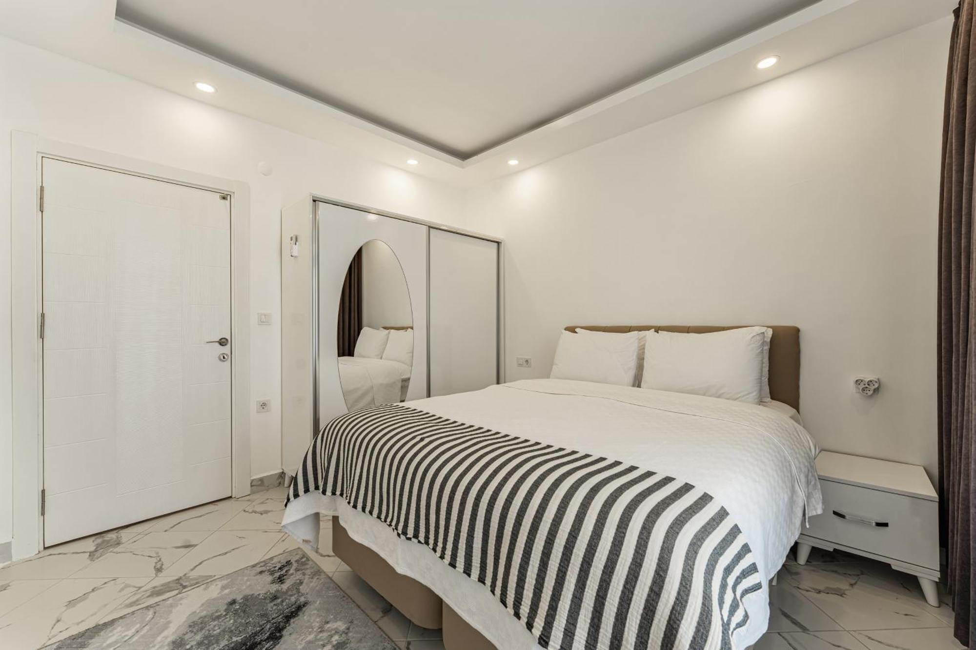 Assos Apartment *