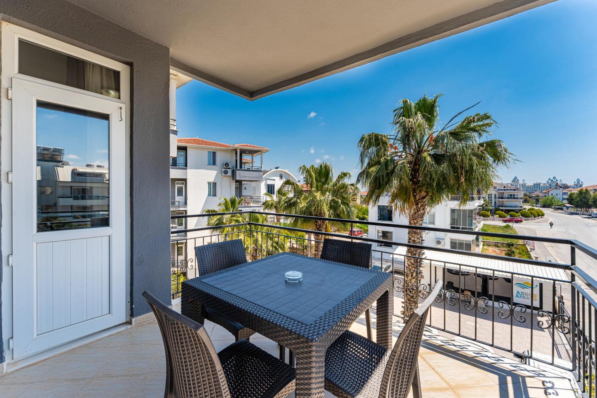 Assos Apartment