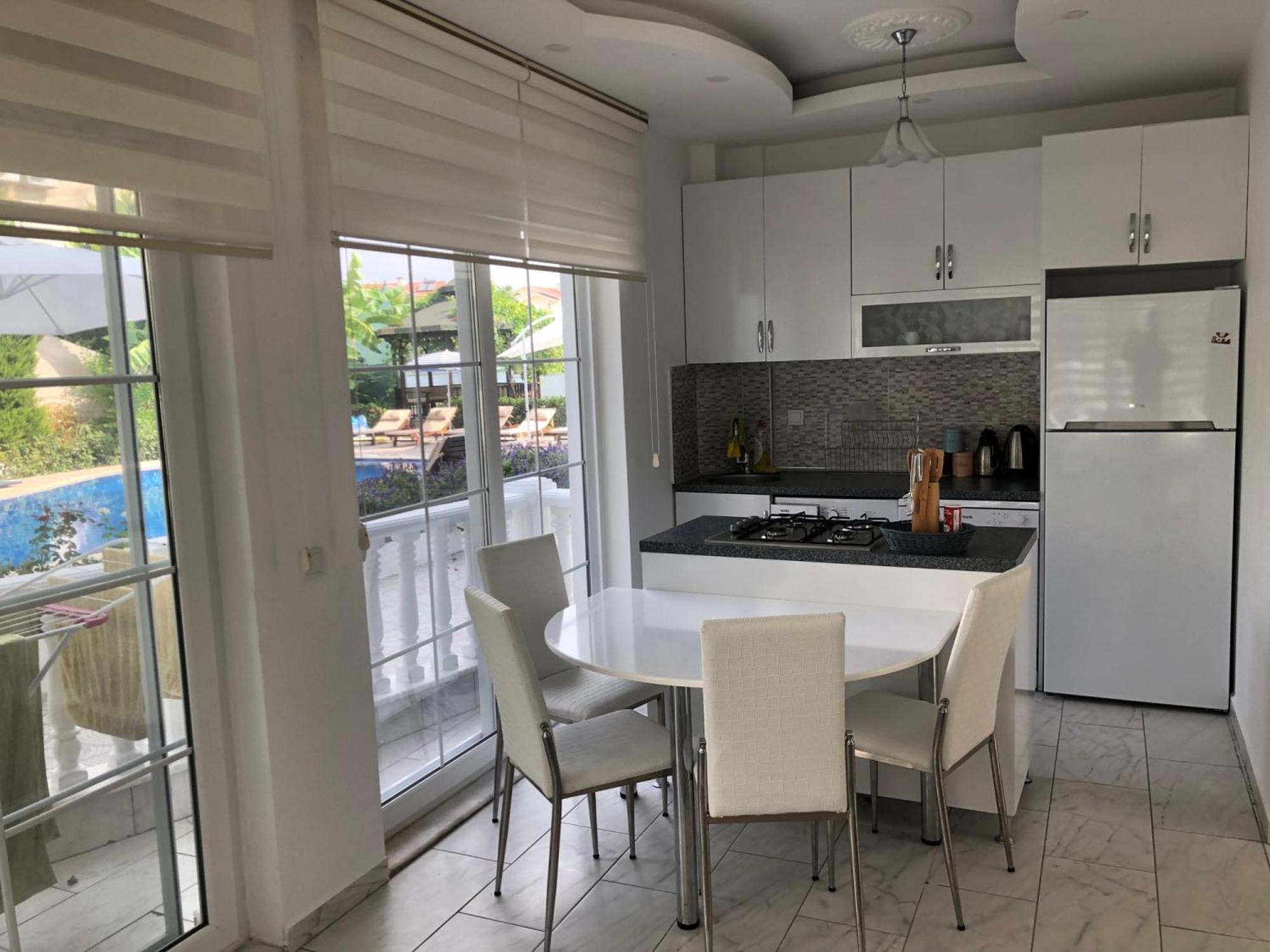 Belka Golf Delux Poolside Apartment