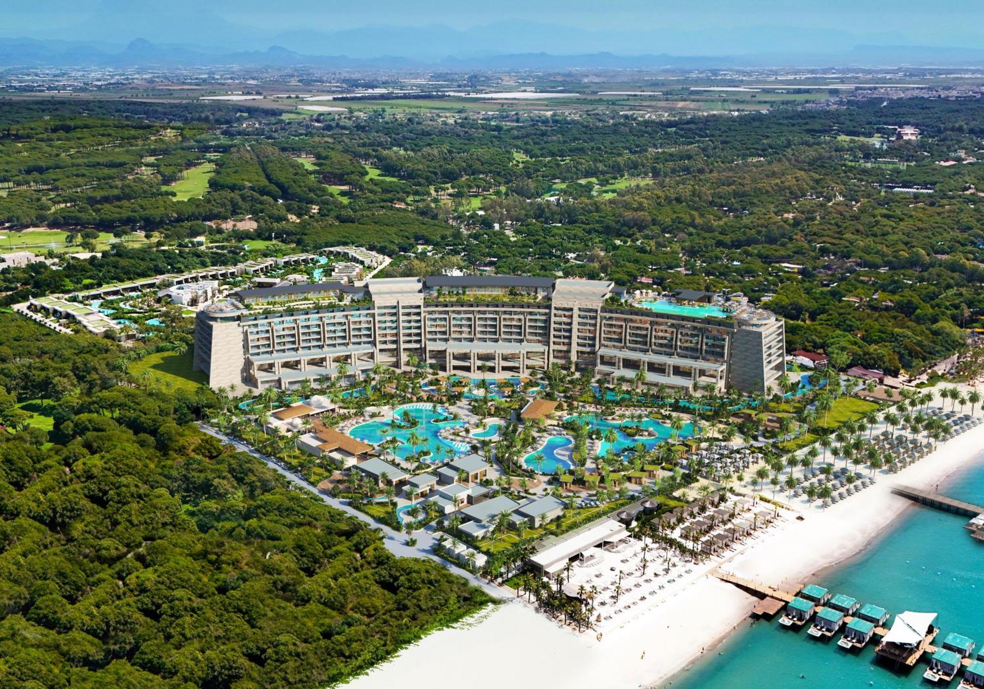 Hotel Regnum The Crown Belek