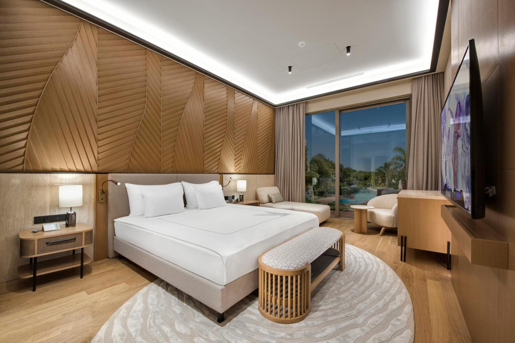 Hotel Regnum The Crown Belek