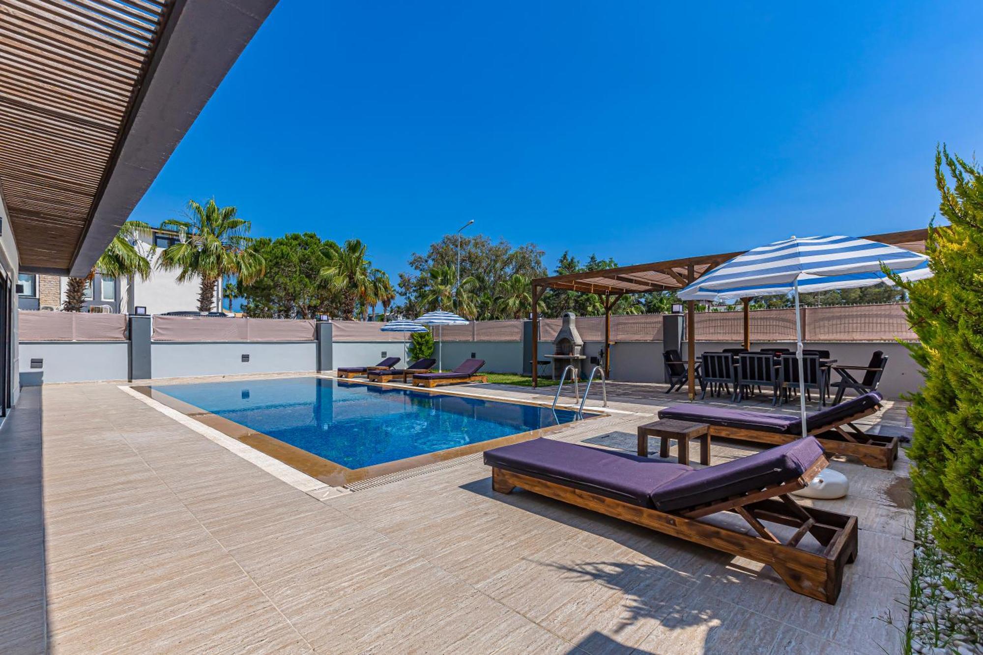 Near By The Land Of Legends , 40 M2 Private Pool Batiatus *