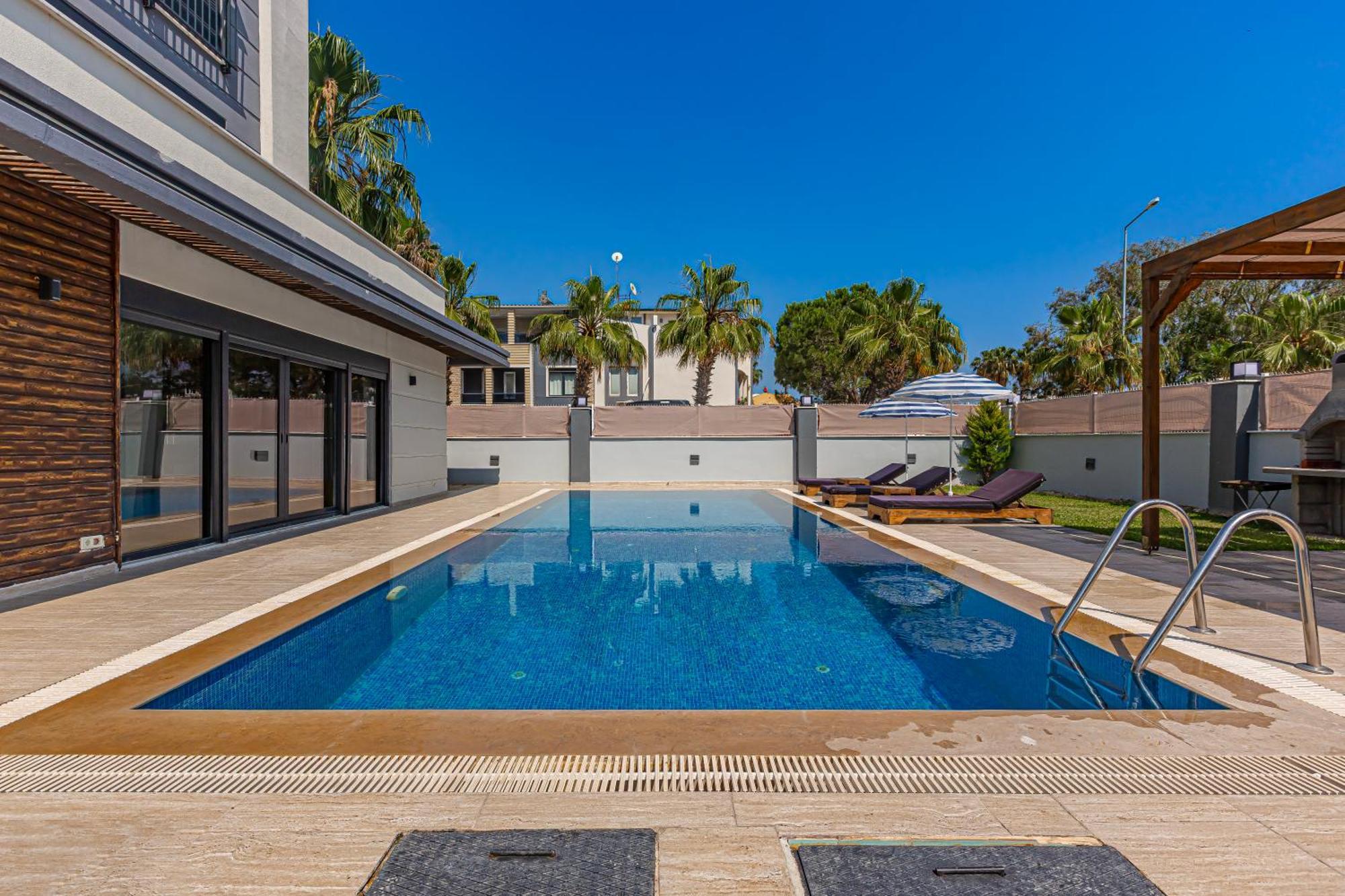 Near By The Land Of Legends , 40 M2 Private Pool Batiatus *