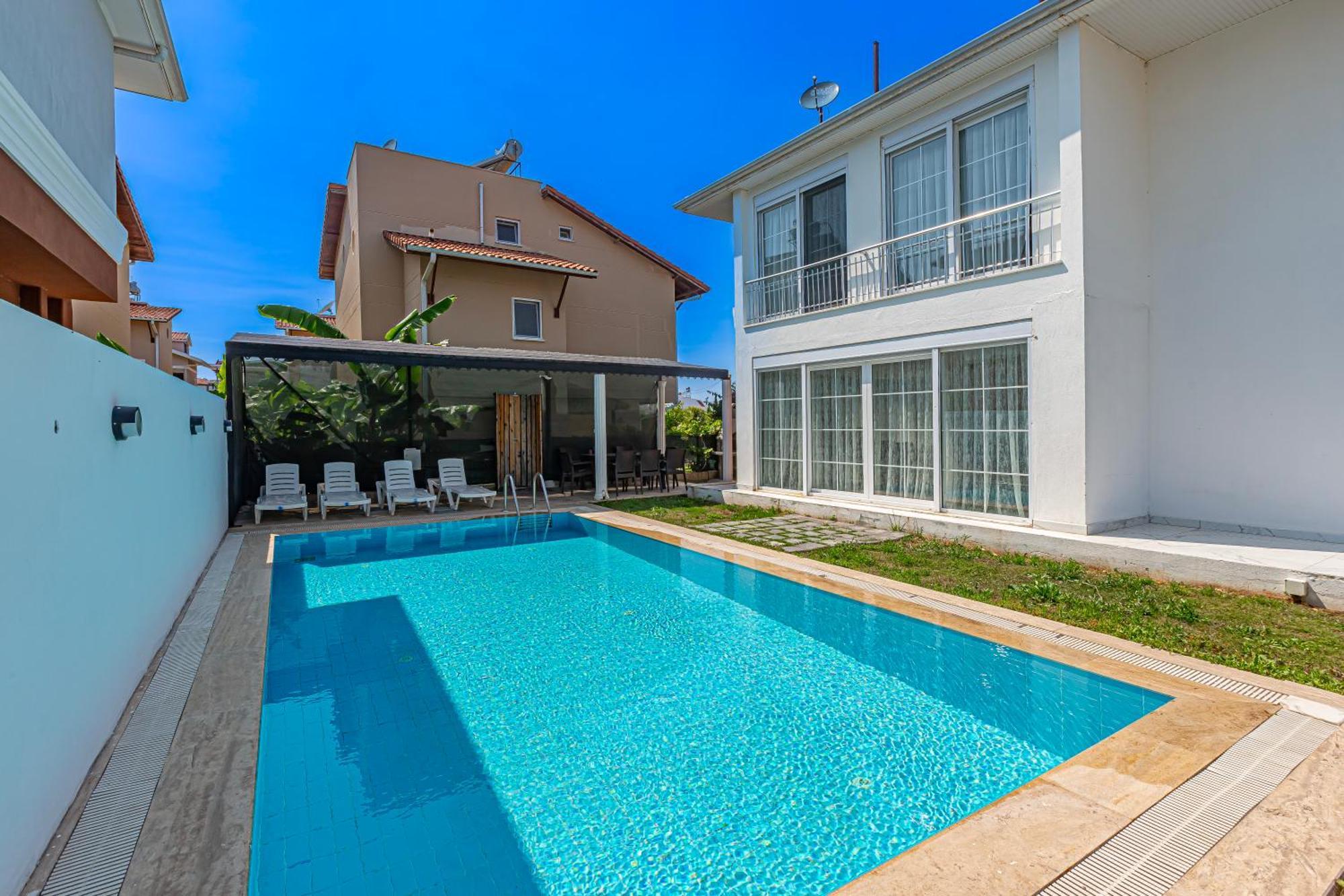 Near By The Land Of Legends , Private Pool , Aurora