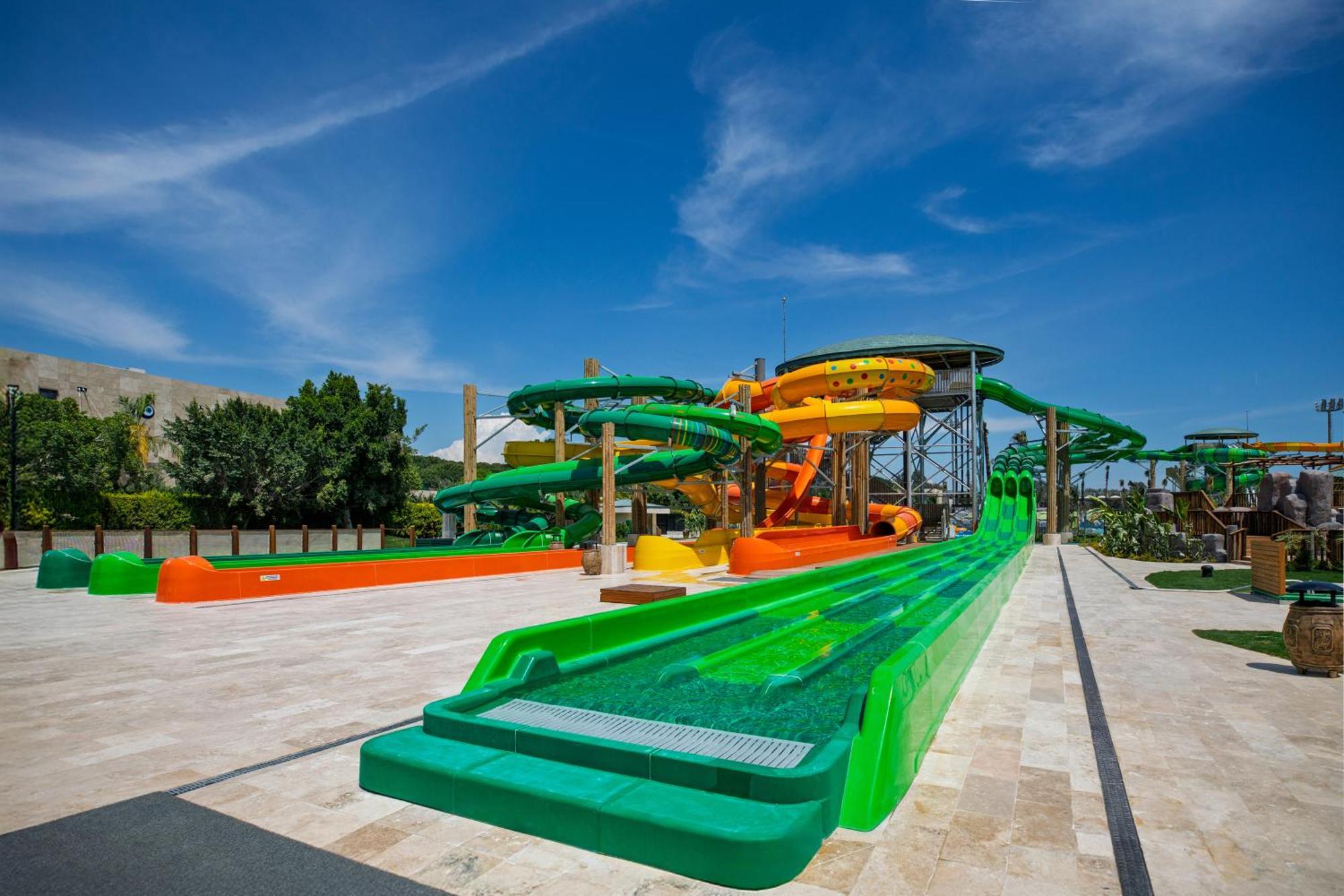 Hotel Regnum The Crown Belek