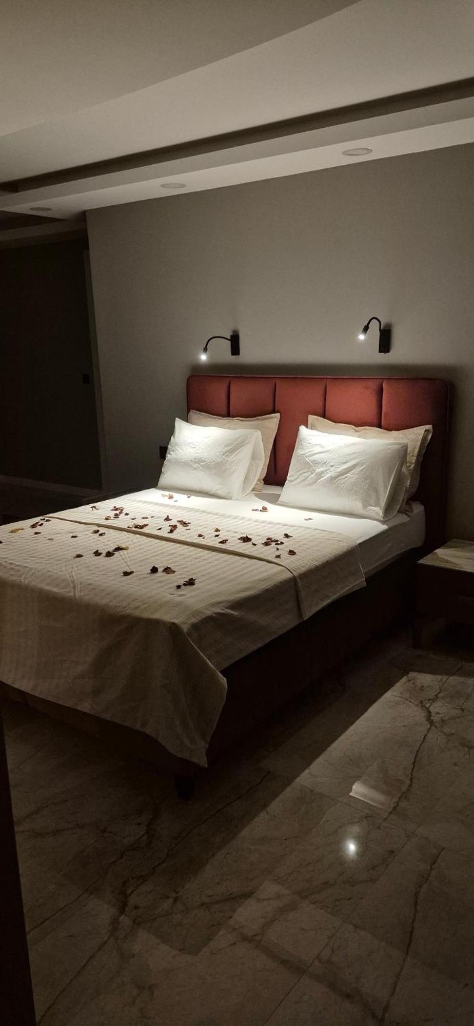 Denis House Villa *