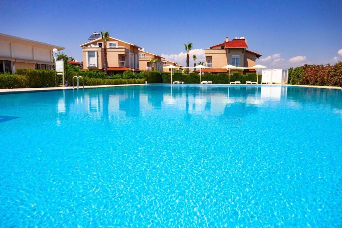 Villa Entire Eksioglu Paradise Town In Antalya Belek