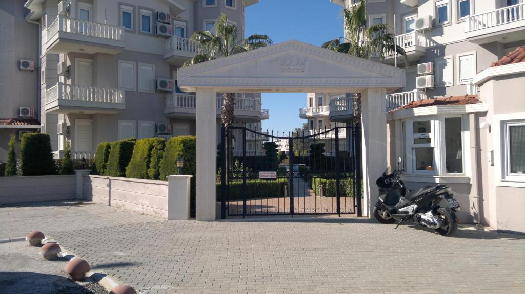 King Olimpias Residence Apartment