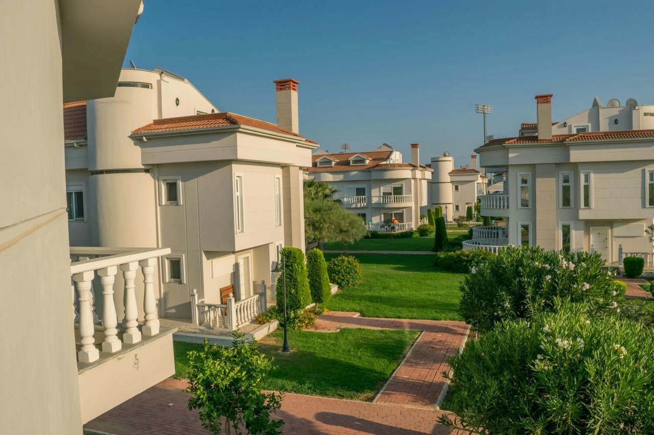 Villa Golf Village - With Shared Pool *