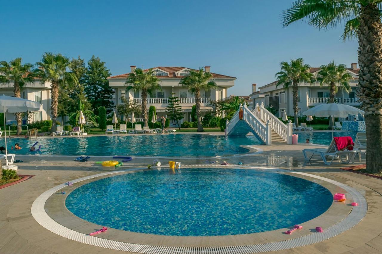 Villa Golf Village - With Shared Pool *