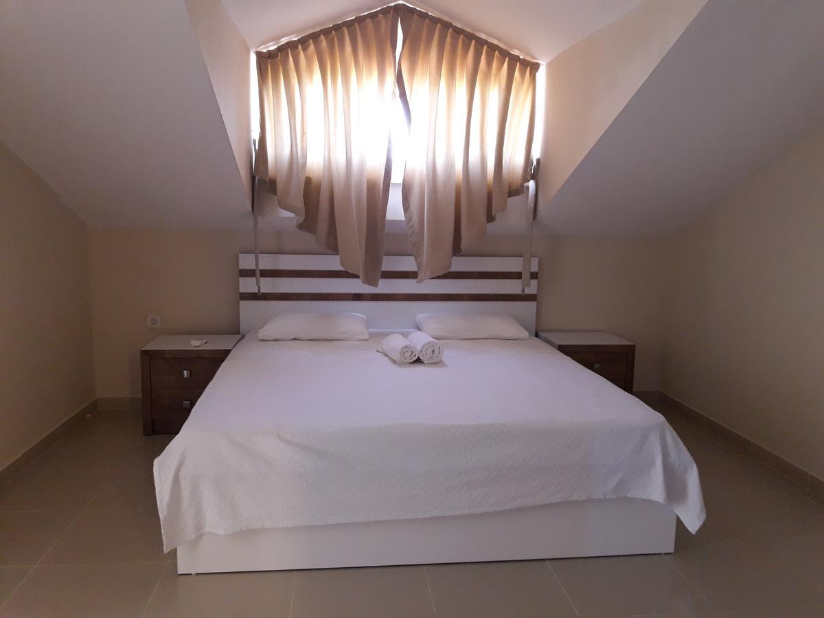 Golf Village - With Shared Pool Villa