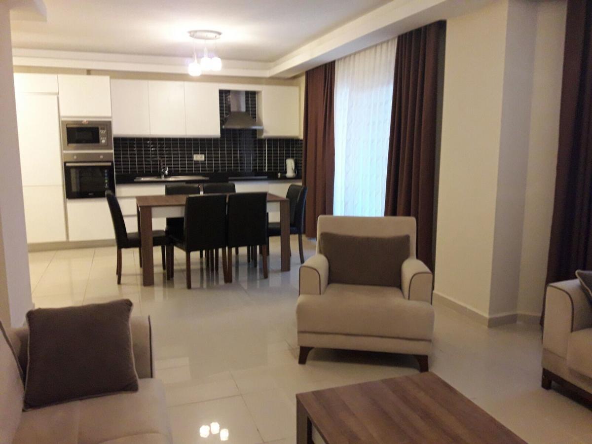 Villa Golf Village - With Shared Pool