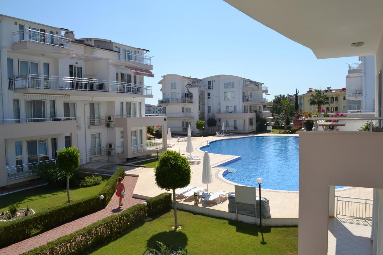 Antalya 1 Nirvana Club First Floor Two Bedrooms Pool View With Water Slide Close To Center Daire