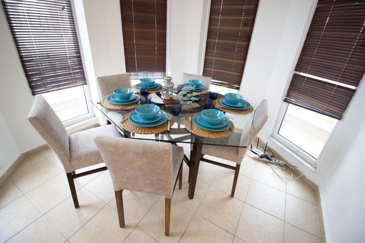 Olympias Court B