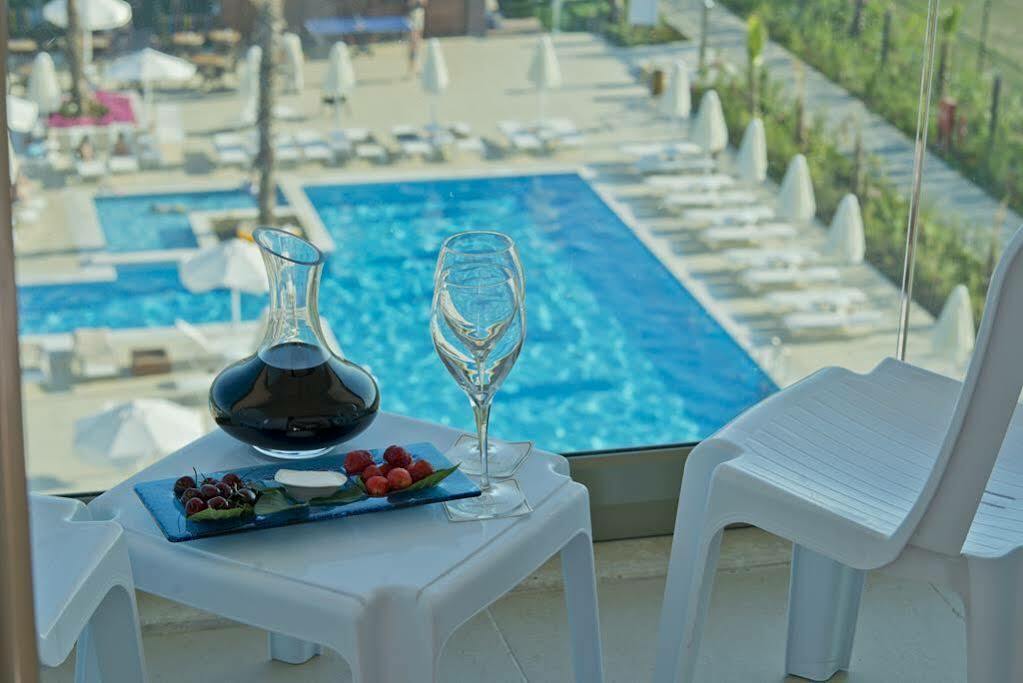 Dionis & Otel