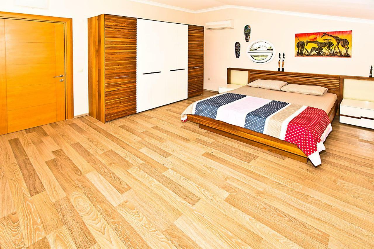 Paradise Town Premium Vilă