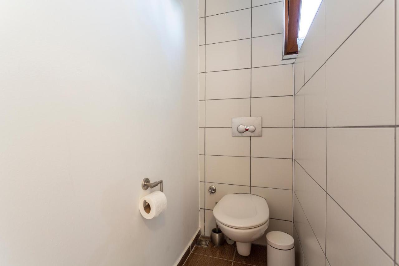 Esma Villa *