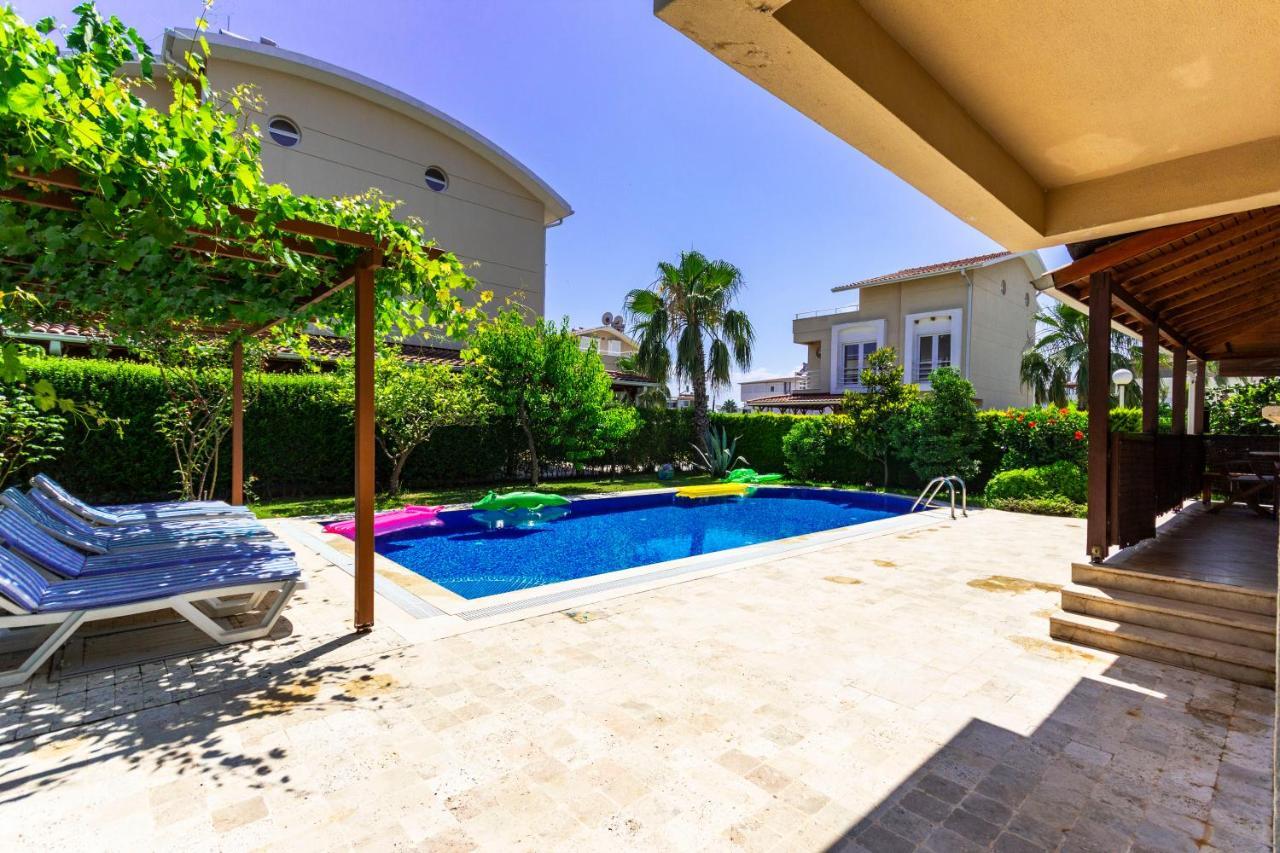 Villa Paradise Town Royal