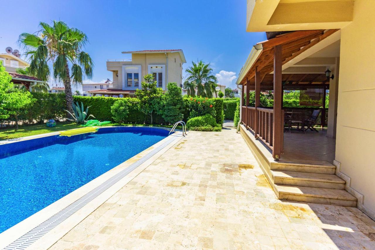 Paradise Town Royal Villa *
