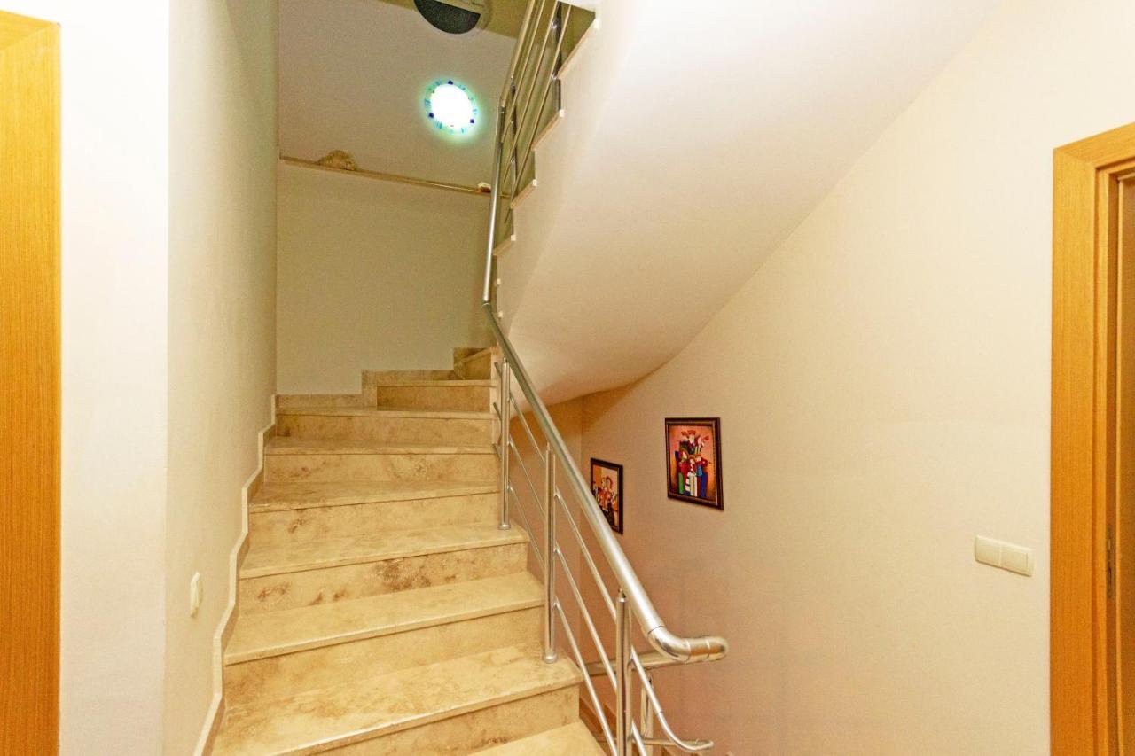 Paradise Town Art Villa *