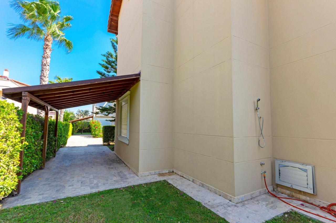Villa Paradise Town Hadrian 100 Mbps Free Wifi *