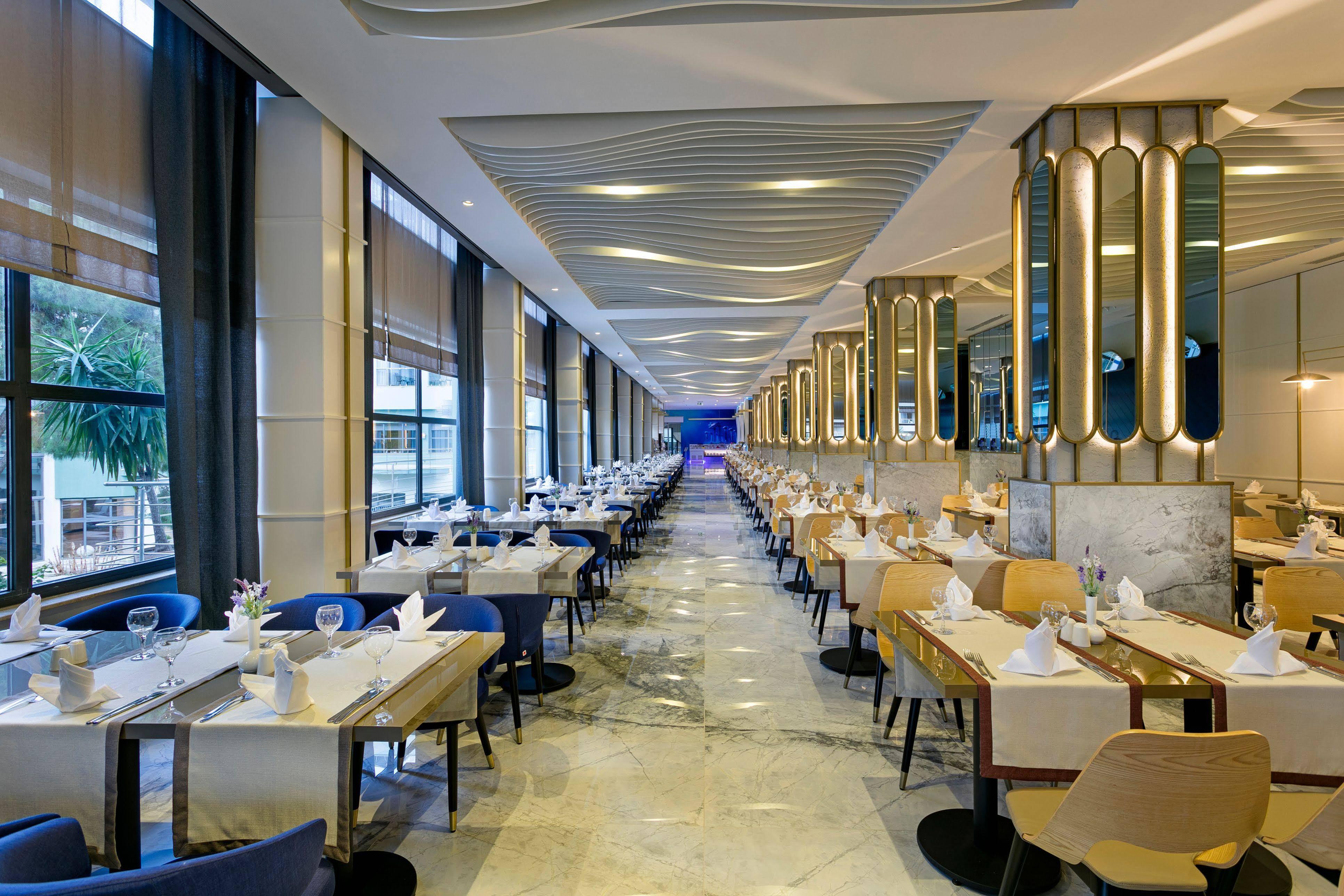 Resort Limak Atlantis Deluxe Belek