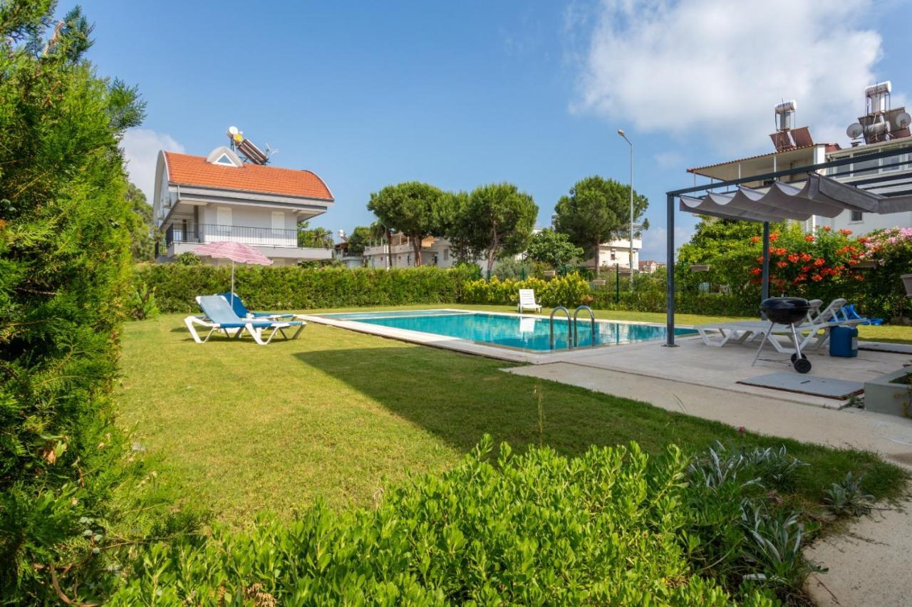 Ev Belek