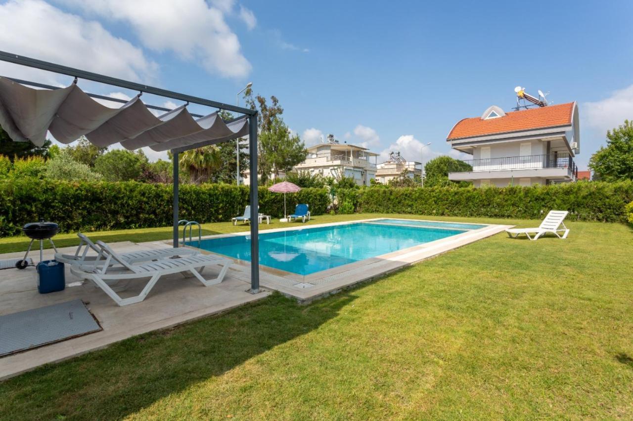 Ev Villa