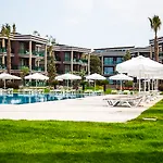 Jacaranda Beach Luxury Club