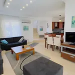 Cozy 4Br Villa With Pool In Kadriyebelek