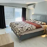 Antalya 5 Odali Oezel Havuzlu Villa