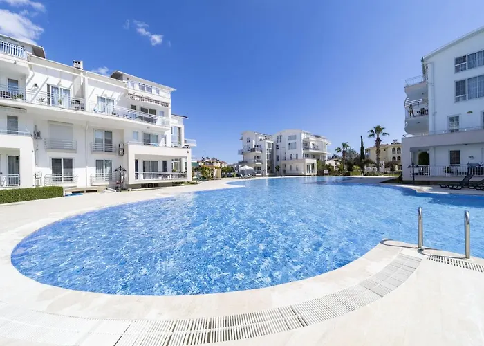 Gorgeous Flat With Pool In Antalya