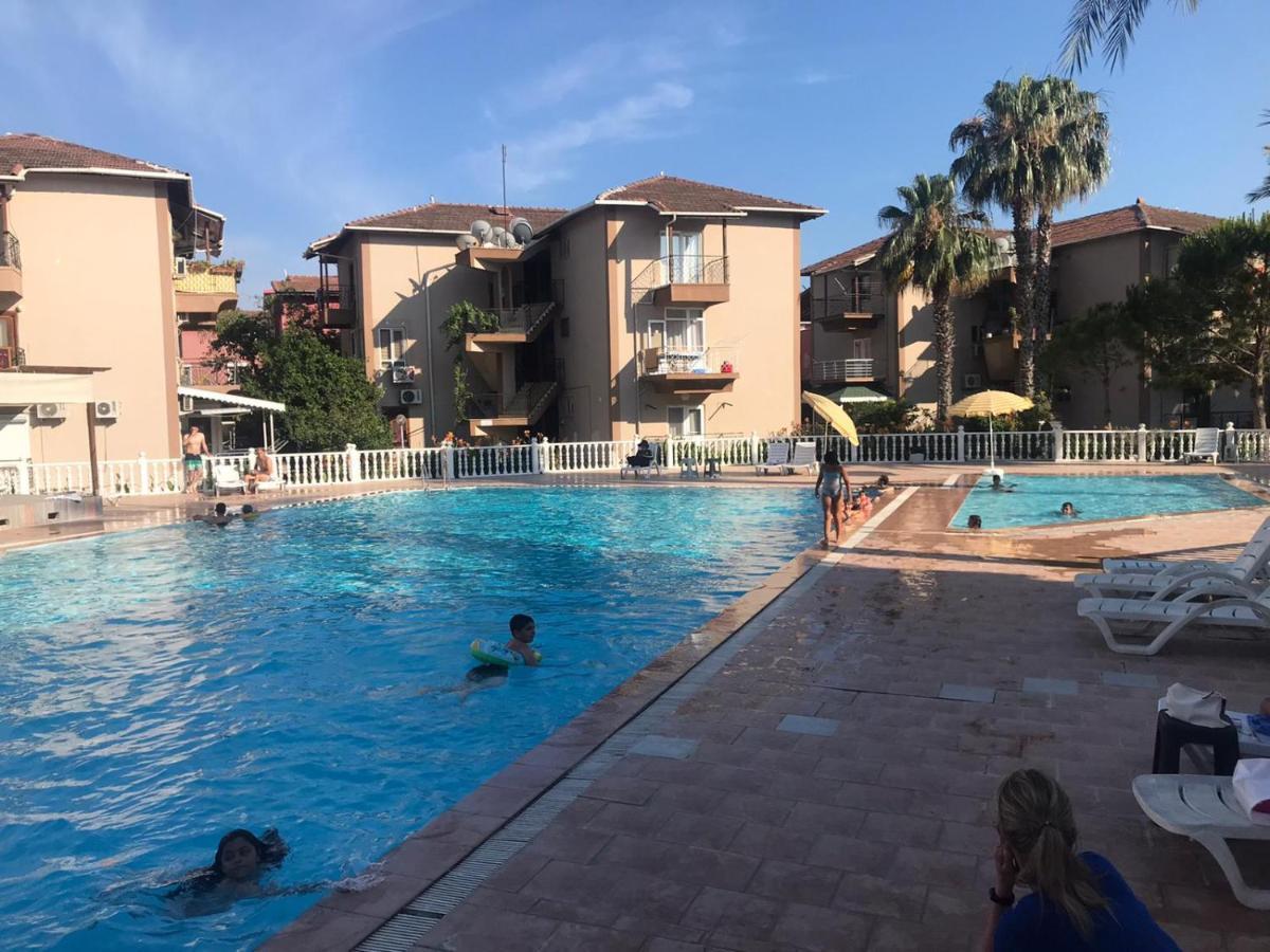 Palm Apartment *