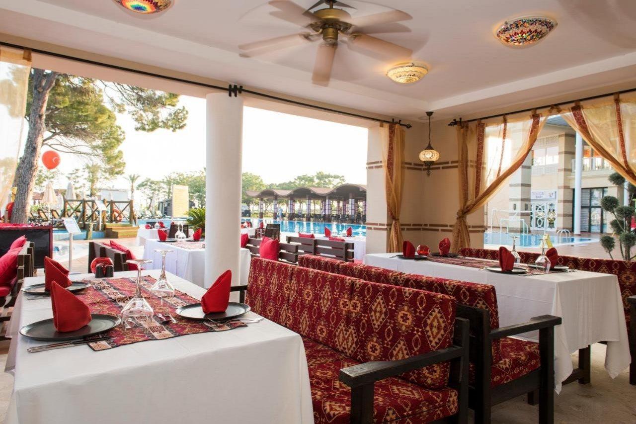 River Club Hotel 5*