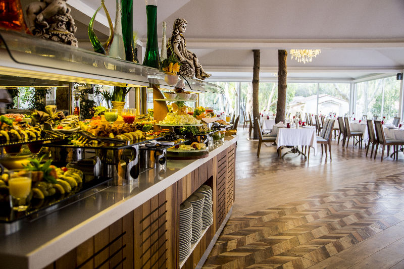Jacaranda Beach Luxury Club Hotel