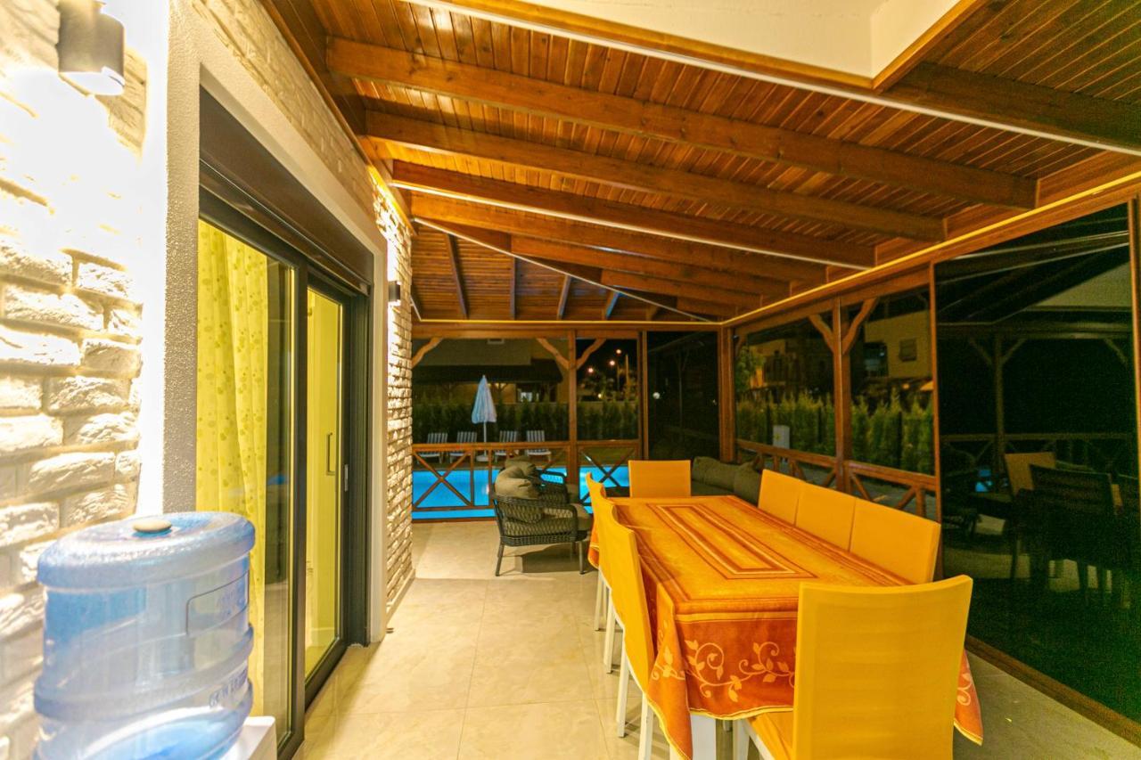 Paradise Town Estella Villa *
