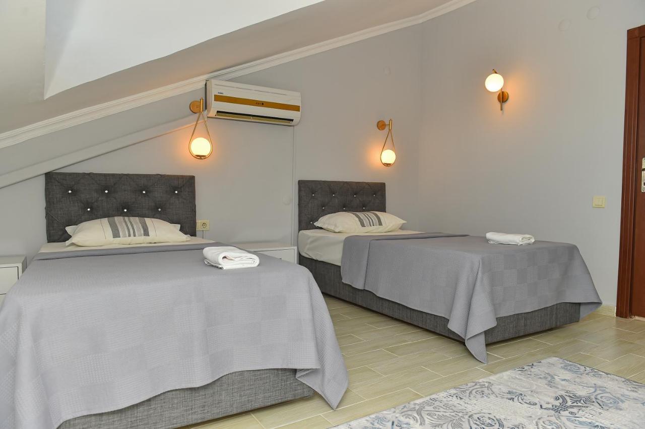 Alp's Triplex Lagoon Havuz Olanagi Sunan Villa *