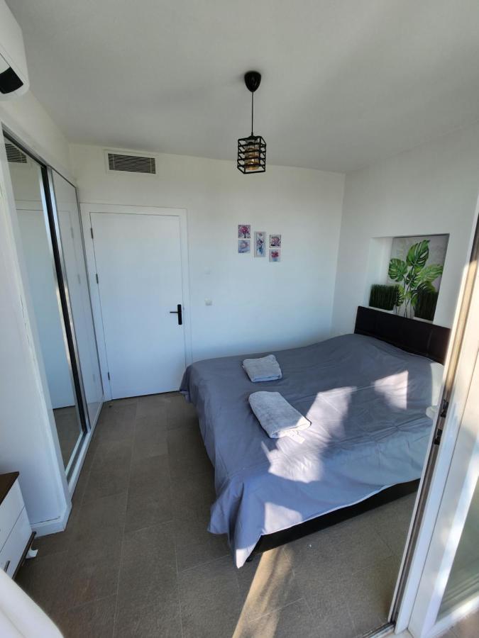 Feronia White Castle. Villa *