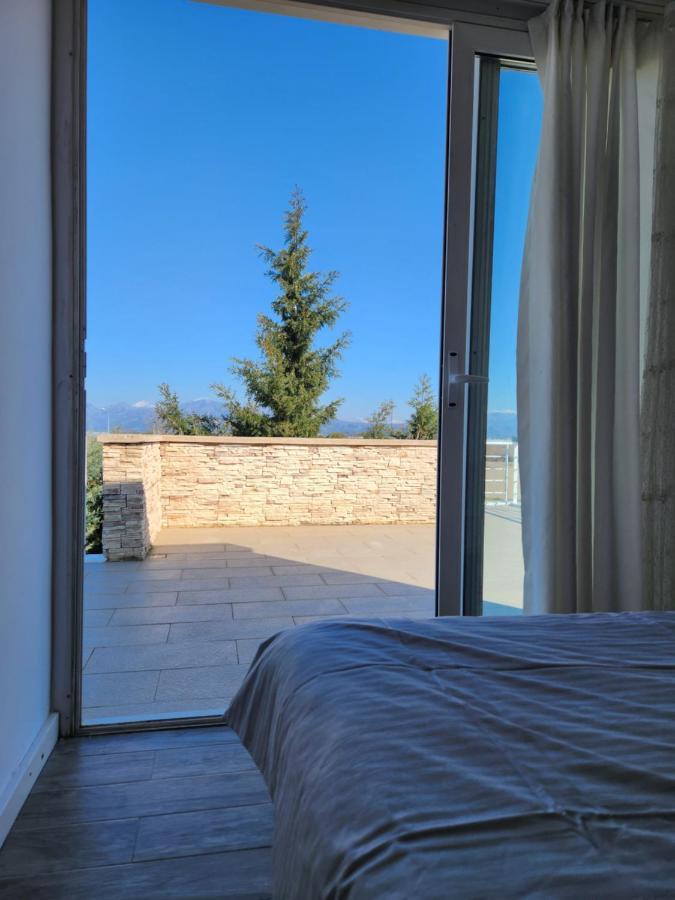 Feronia White Castle. * Belek