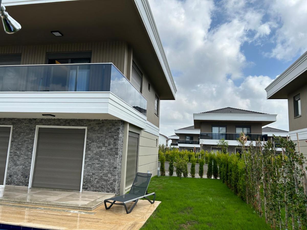 Villa Nirvana *