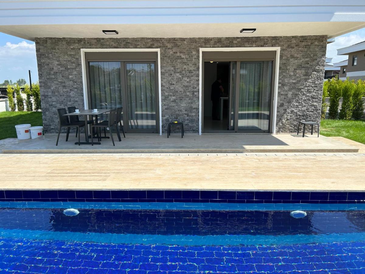 Villa Nirvana