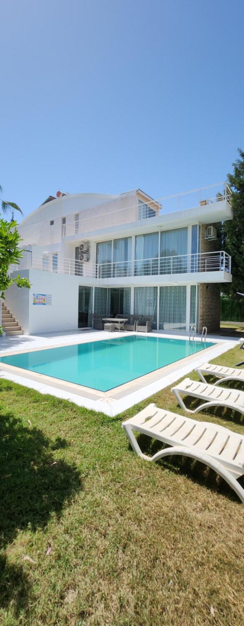 Feronia White Castle. Belek