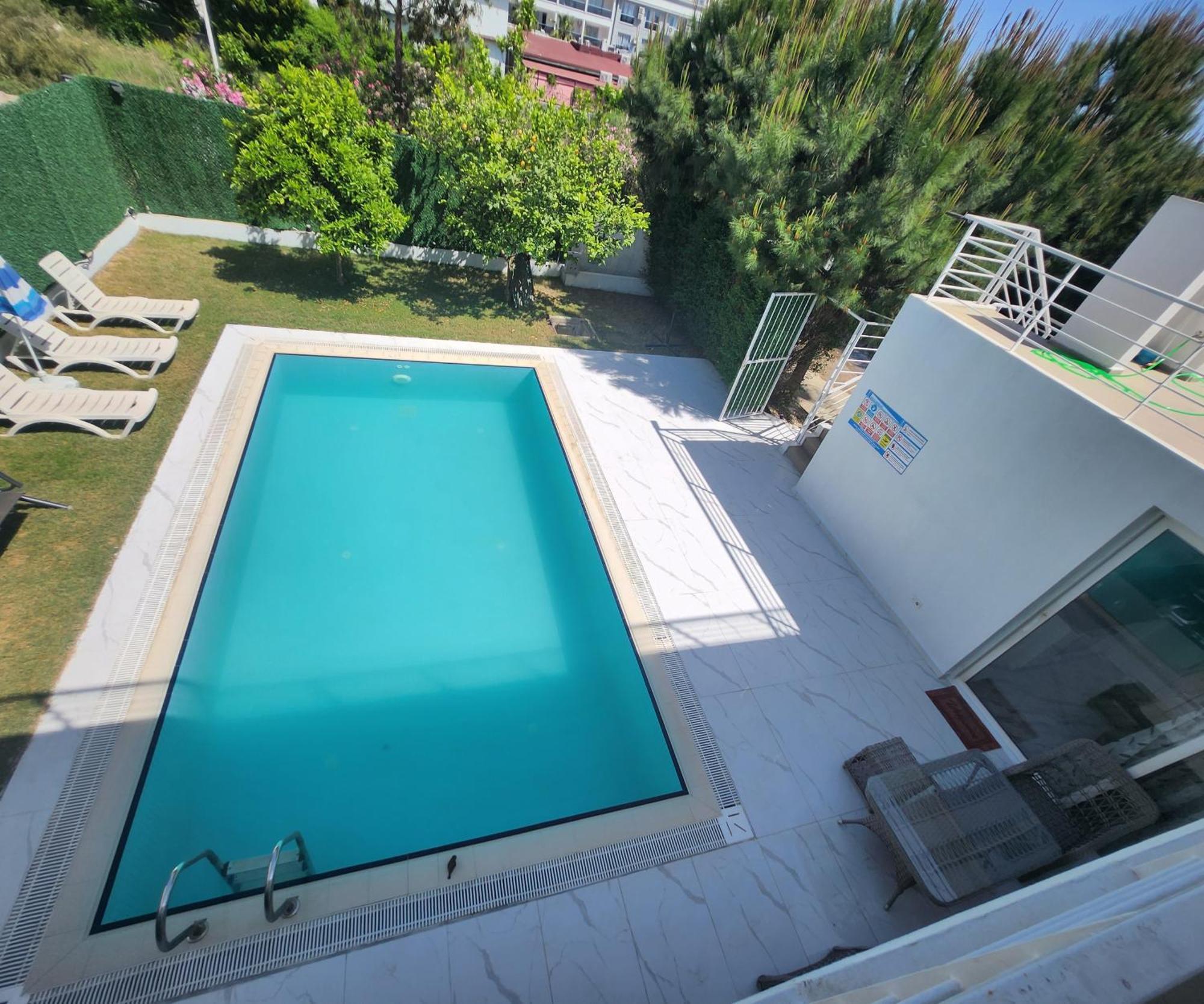 Feronia White Castle. Belek