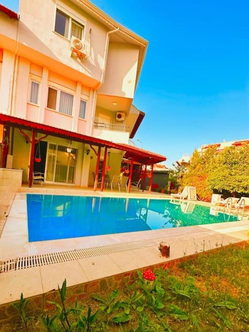 Villa Lion Dreams 1 -swimming Pool