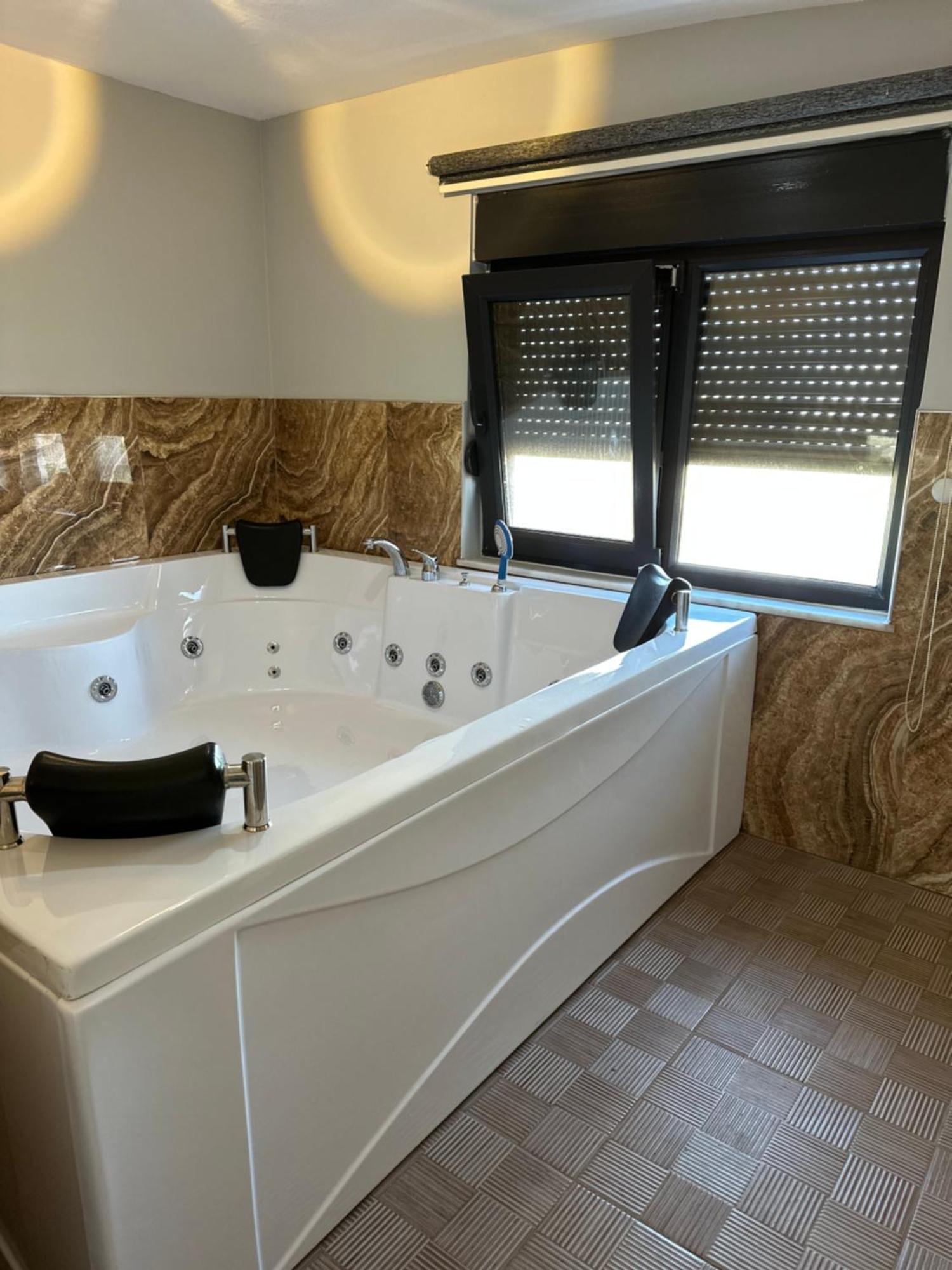 Antalya 5 Odali Oezel Havuzlu Villa *