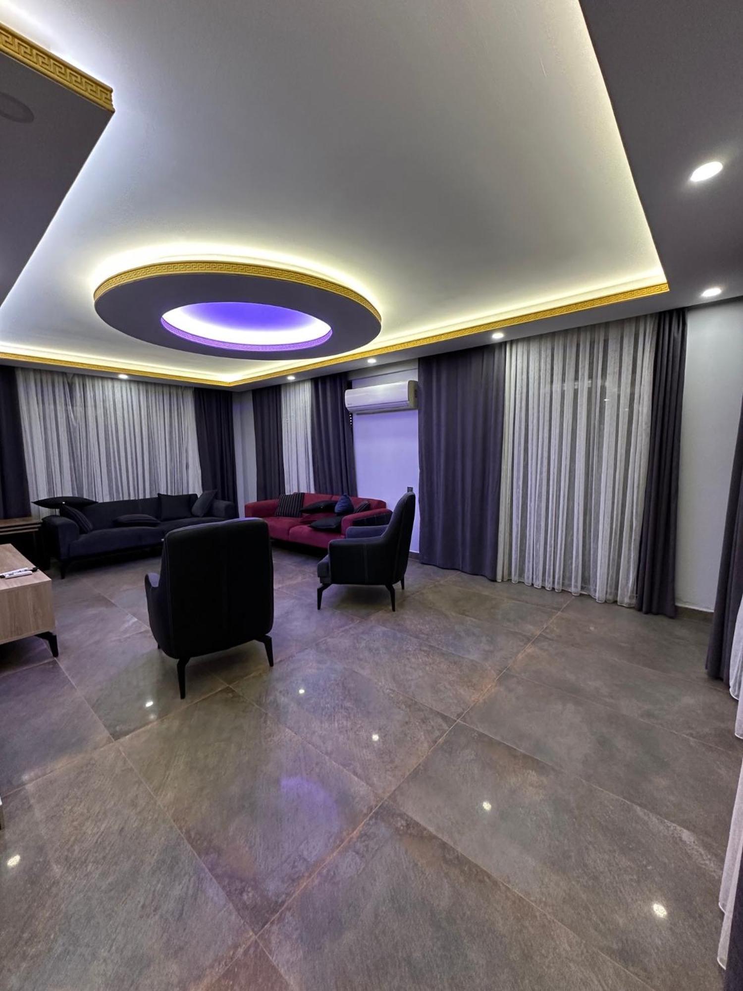 Villa Antalya 5 Odali Oezel Havuzlu *