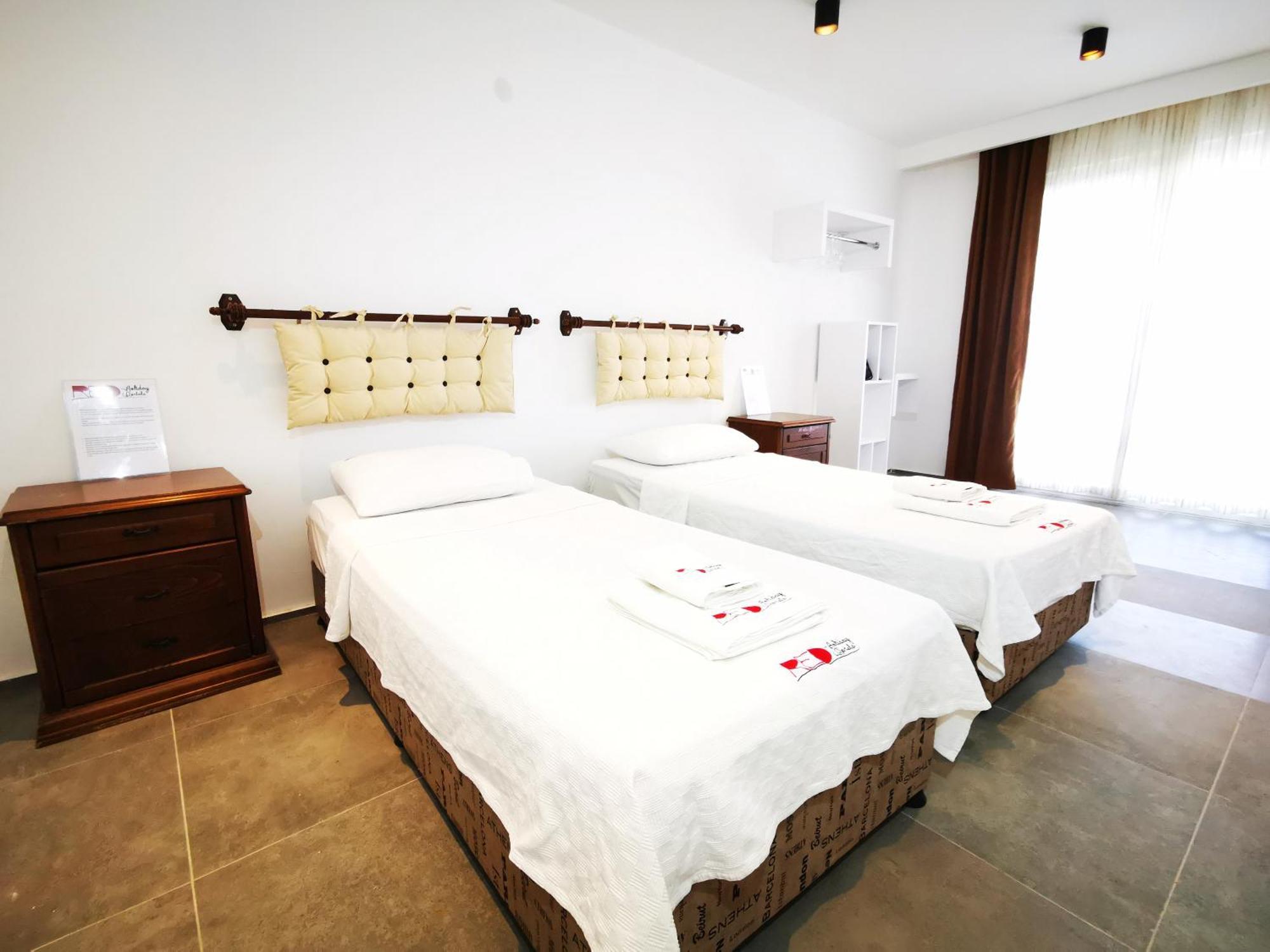 Red F33 Oezel Tasarimli Villa *