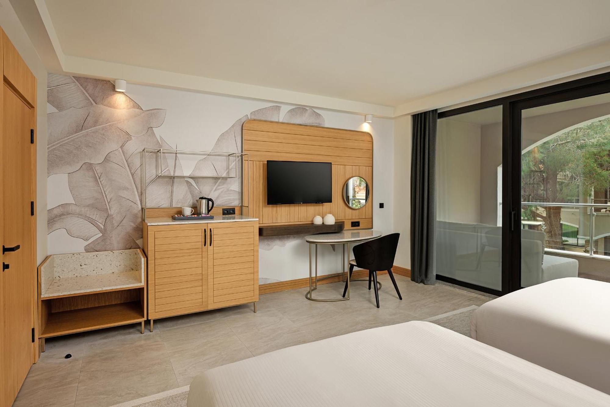 Sirene Resort 5*